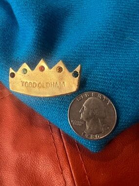 VTG Todd Oldham lapel pin highly collectible